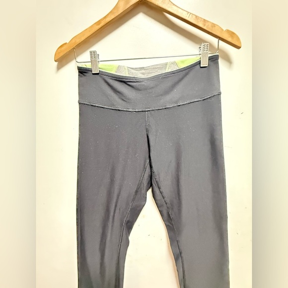 lululemon athletica Black Leggings Size 6 - Picture 2 of 8